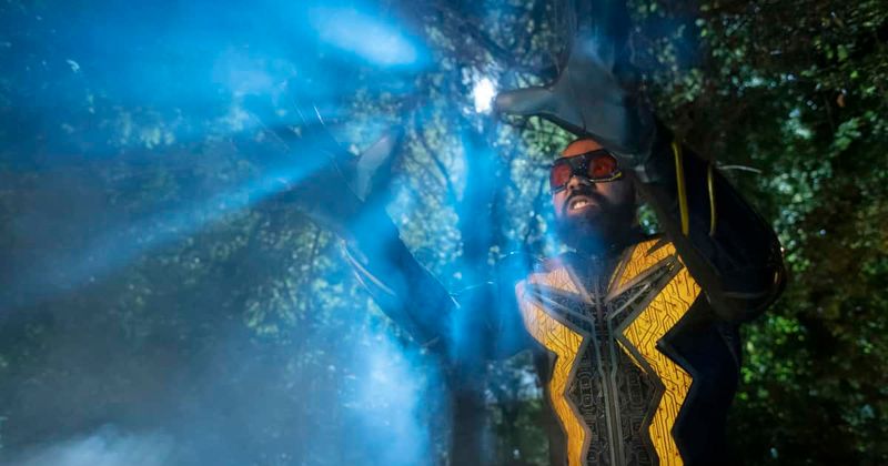 'Black Lightning' Season 3 Episode 7 promo teases showdown between Jefferson and the resistance over bomb