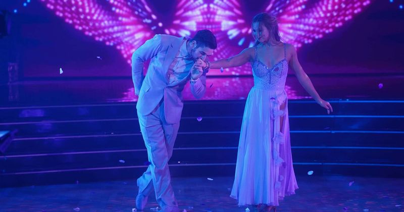 'Dancing With The Stars' finale: Hannah Brown and Alan Bersten's sizzling chemistry on stage has fans wishing the pair starts dating