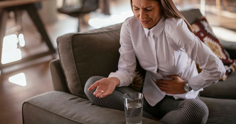 Can heartburn medicines increase the risk of stomach infections? New study says so, but not everyone is convinced