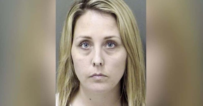 Texas teacher who had drunken sex with 2 teen students and told cops 'I can't remember anything' avoids prison despite pleading guilty