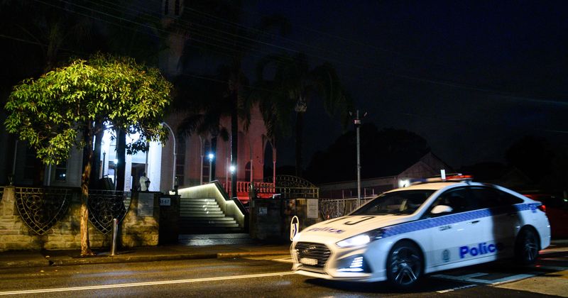 New Orleans shooting: 11 people shot in city's famed French Quarter, say police