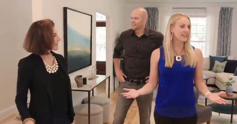 'Love It or List It': John and Melissa reject Hilary Farr's renovation to buy new house with trail, fans call it dumb