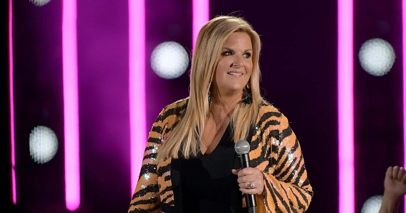 'CMA Country Christmas': Air time, date, headliners and everything you need to know about the 10th annual star-studded special