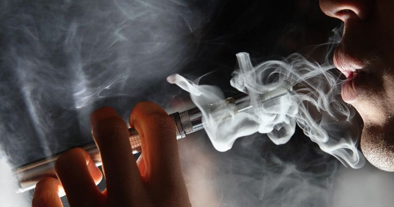 San Francisco proposes legislation to ban e-cigarettes until their effects are reviewed by the FDA