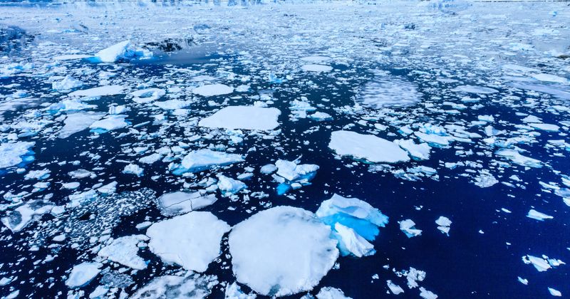 Global warming pushing rivers to lose their ice cover sooner, leading to more greenhouse gas emissions
