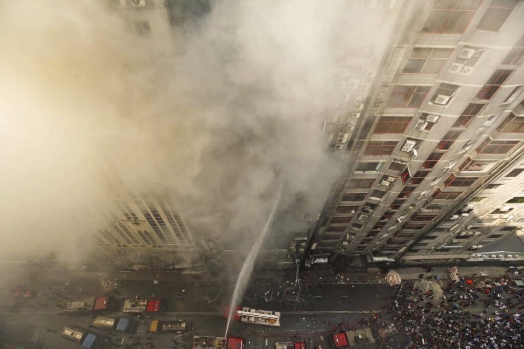 Firefighters work to douse a fire in a multi-storied office building in Dhaka, Bangladesh, Thursday, March 28, 2019. (AP)