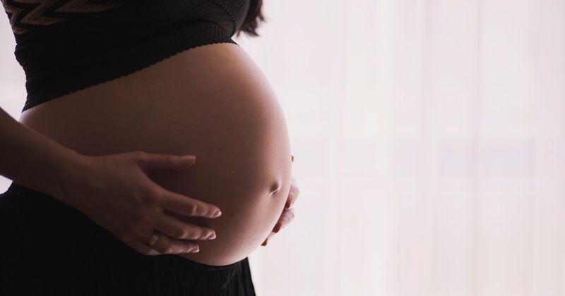 Woman gives birth to twins a month after delivering baby boy as doctors fail to notice 'a second uterus'