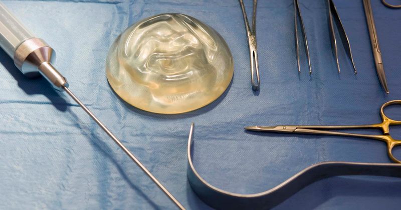 Mother-of-three dies after suffering blood clot following $9,000 boob job and tummy tuck procedure