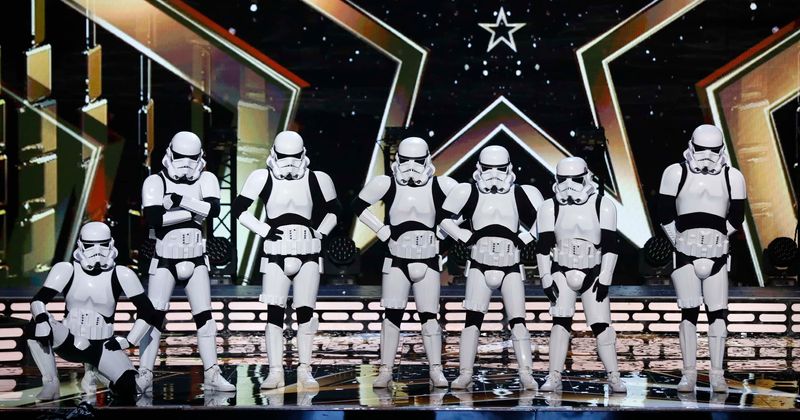 'America's Got Talent: The Champions' Season 2: Simon steals Howie's golden buzzer and uses it on Boogie Storm