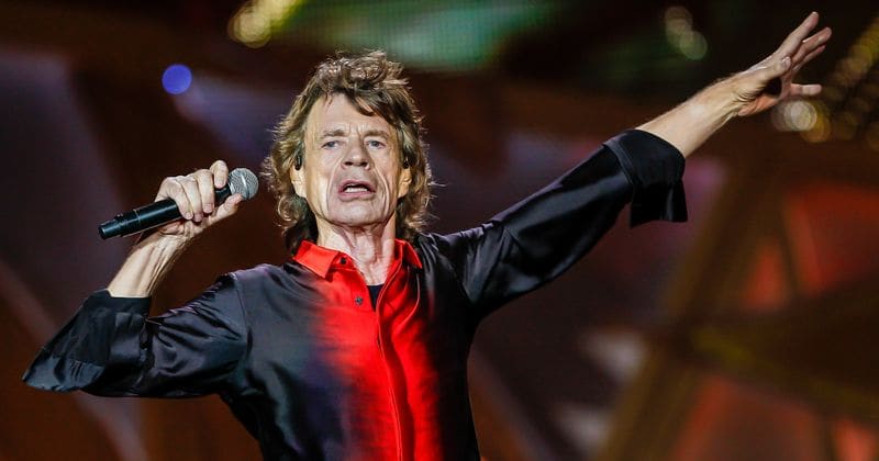 Mick Jagger's mystery illness revealed, singer to undergo heart surgery this week to replace damaged valve, claims report