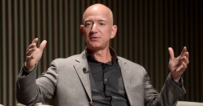 Jeff Bezos settles divorce with Mackenzie, retains 75% of Amazon stock and voting control
