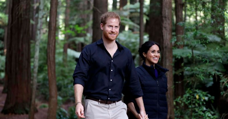 'Harry & Meghan': Can the royal couple get away from 'disgusting' British media after moving to Canada?