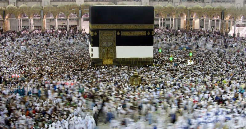 Coronavirus Live Updates: Saudi Arabia suspends travel to Islam's holiest sites following Middle East outbreak