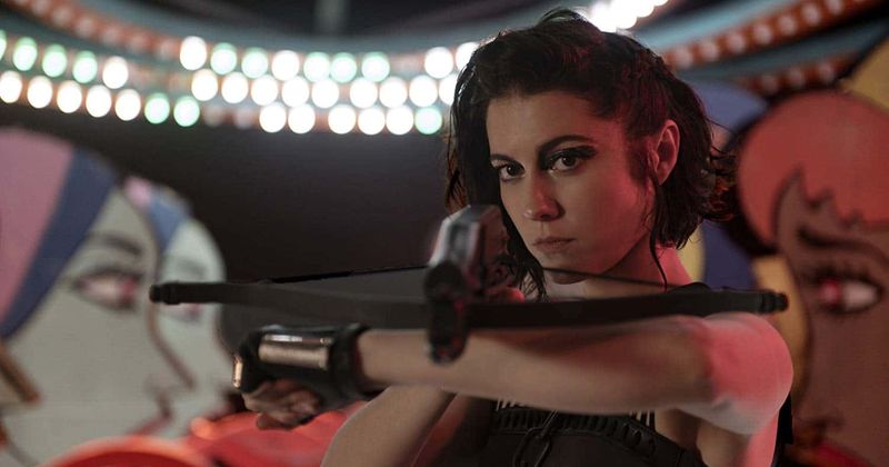 'Birds of Prey': Mary Elizabeth Winstead's crossbow-toting Huntress is one badass queen and we adore her