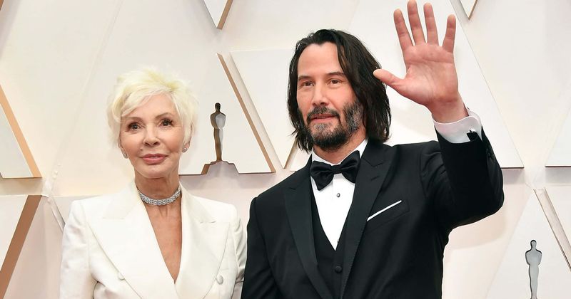 Oscars 2020: Keanu Reeves brings his mom Patricia Taylor to the awards, gets 'Best Son' award from fans