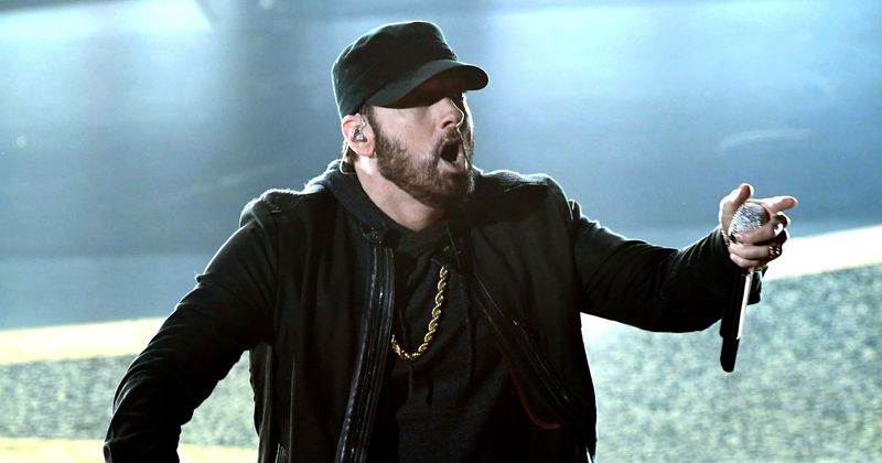 Oscars 2020: Eminem surprises fans with his 2003 Best Original Song 'Lose Yourself', gets a standing ovation