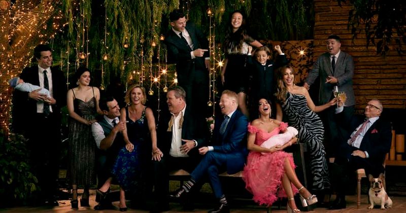 'Modern Family' cast gets together for final table reading as stars bid emotional goodbyes to their fans