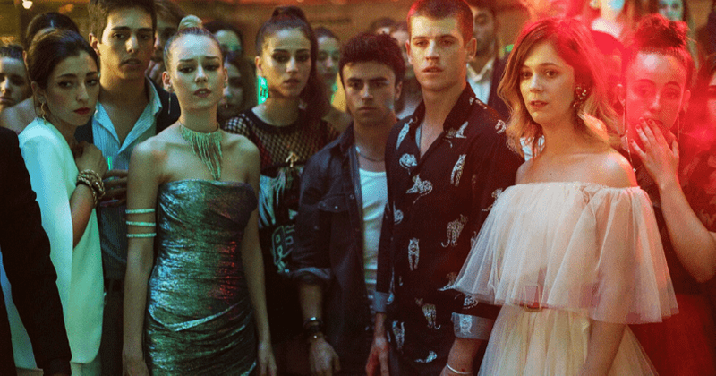 'Elite' Season 3: A second murder gets the show sputtering forward as the teens of Las Encinas graduate