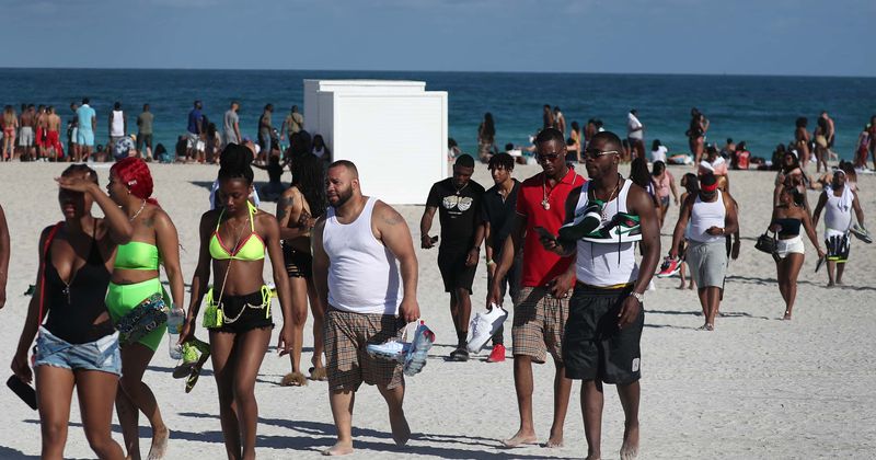 Coronavirus: Spring breakers defy police order, put hundreds of lives at risk while partying on South Beach