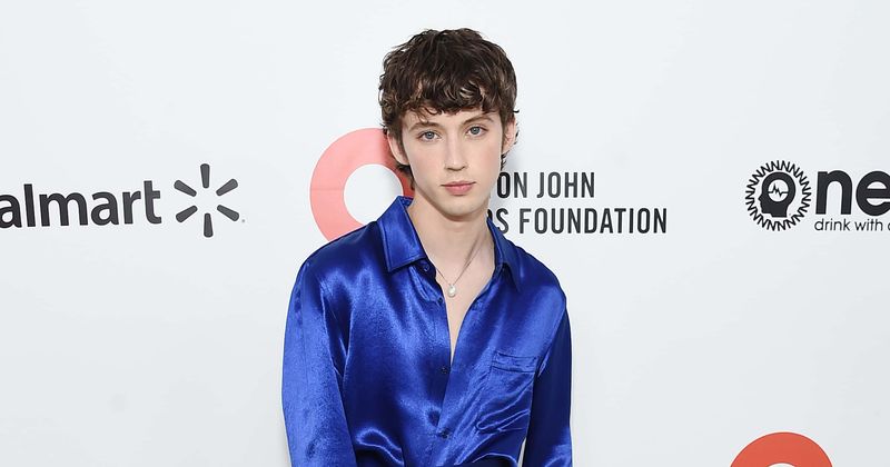 Troye Sivan calls on struggling freelance artists to help him drop new music, says the song will be out soon