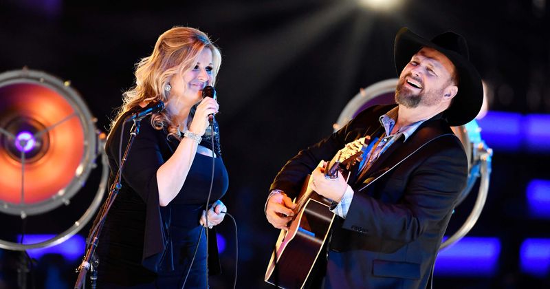Garth Brooks and Trisha Yearwood's home concert featuring 'Shallow' cover and other hits crashes Facebook Live