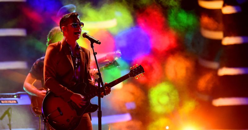 Pandemic Playlist: Stay inside, and keep clean! Check out our Top 5 songs to sing like the world's your shower
