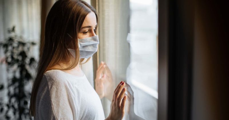 Coronavirus: Distraught daughter forced to listen to mom's final breaths over phone as she played her favorite song