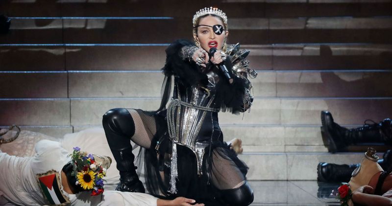 Madonna's bizarre quarantine video has fans worried about her mental health: 'Are you losing your mind?'