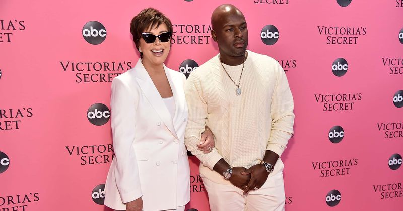 'KUWTK': Kris Jenner has sex with Corey Gamble in Kylie's office after asking filming crew to 'get out'