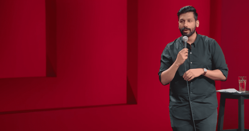 `` Sinceramente, Kanan Gill '' hace cosquillas como nota cómica para el futuro que se convierte en salud mental