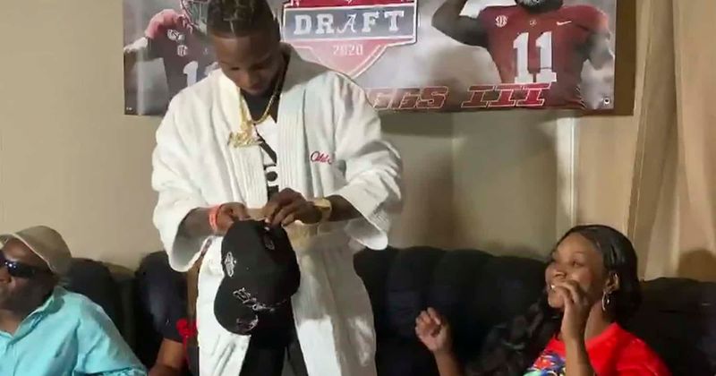 NFL Draft 2020: Henry Ruggs III rocks a bathrobe while being drafted by Las Vegas Raiders, fans love his swag