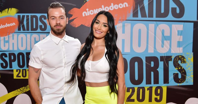 'Total Bellas': Nikki doesn't want Artem to be jobless forever, he says he 'survived on his own'