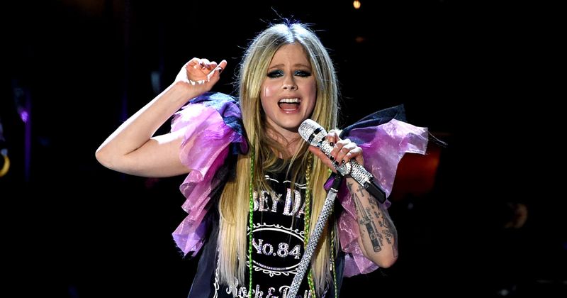 National Lyme Disease Awareness Month: Avril Lavigne thought she was dying and was bedridden for 5 months
