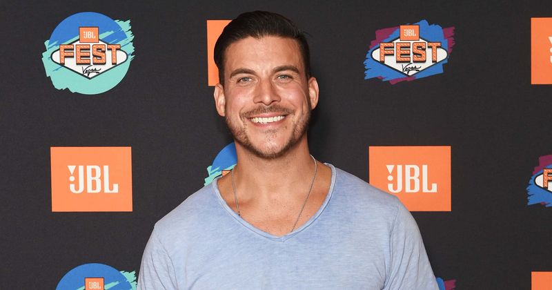 'Vanderpump Rules': Jax bashed for saying Ariana's faking depression, disgusted fans call him 'selfish jack***'