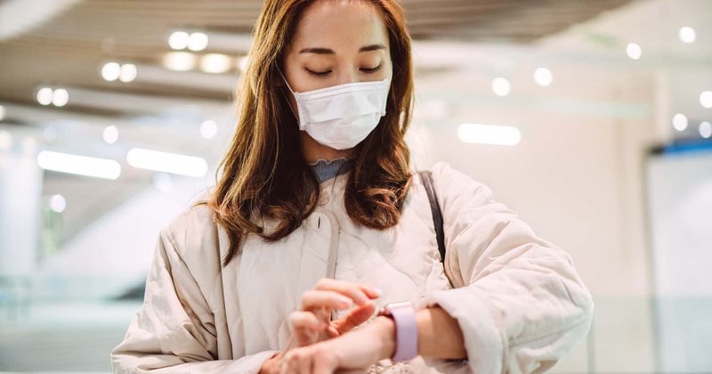 US military to develop wearable device to detect early signs of coronavirus