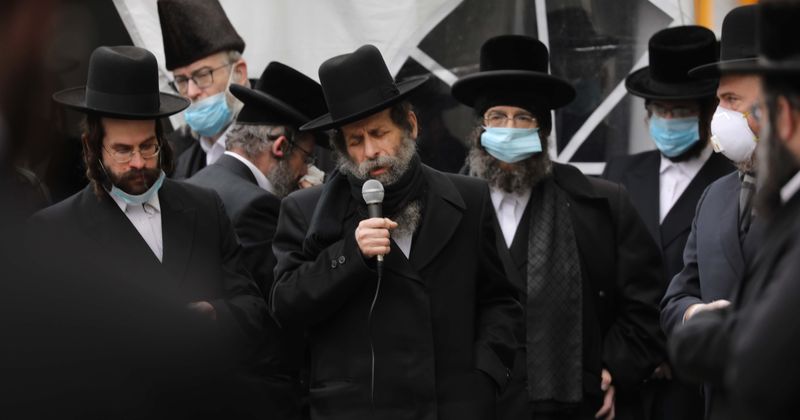 New York couple attacks Hasidic Jews and blames them for spread of coronavirus, charged with hate crime