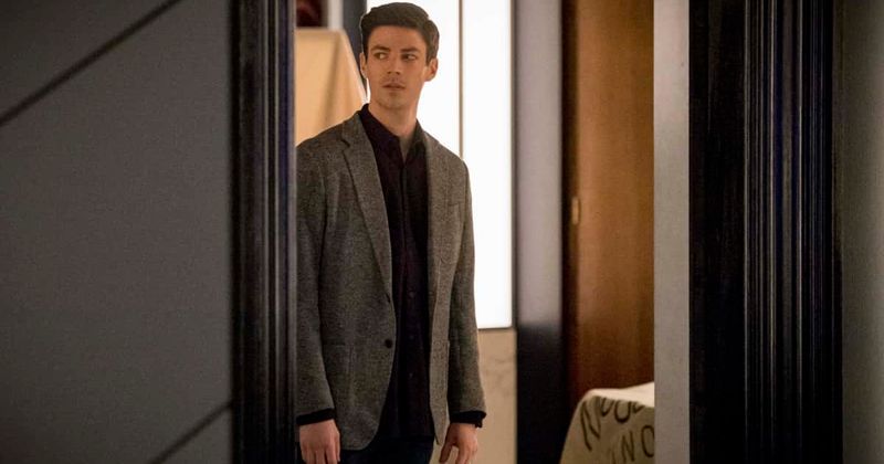 'The Flash' Season 6 Finale: Barry risking his life for Carver and not saving Iris leaves fans feeling furious