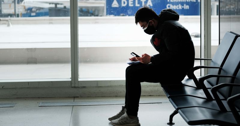 Negative effects of social distancing can be reduced by emotionally connecting with others, says expert