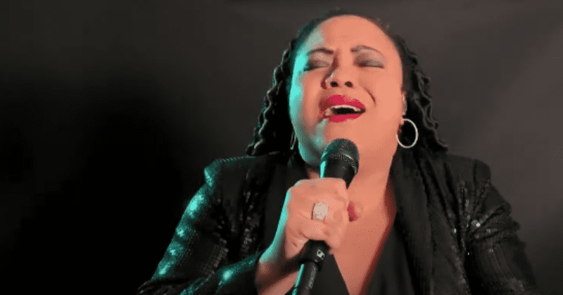 'The Voice' Season 18 Finale: Toneisha Harris's powerful rendition of 'Faithfully' reminds Kelly Clarkson of Chaka Khan