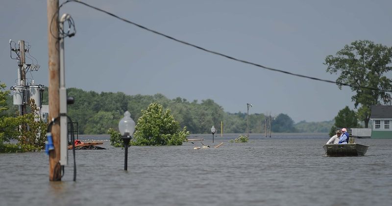 Michigan dam failures: 10,000 forced to evacuate, governor warns downtown Midland could end up under 9 feet water