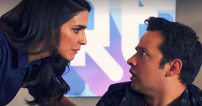 'Rebelion de los Godinez' explores classic corporate politics in over-the-top comedy and makes for a fun watch