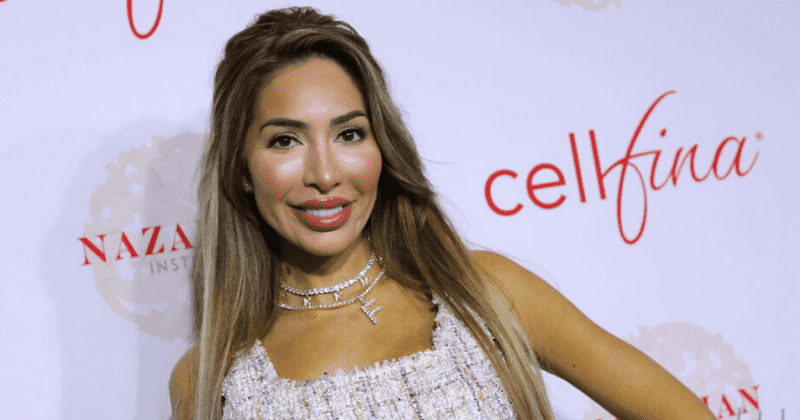 'Teen Mom' alum Farrah Abraham wears thong swimsuit and mask while walking her dogs with daughter Sophia