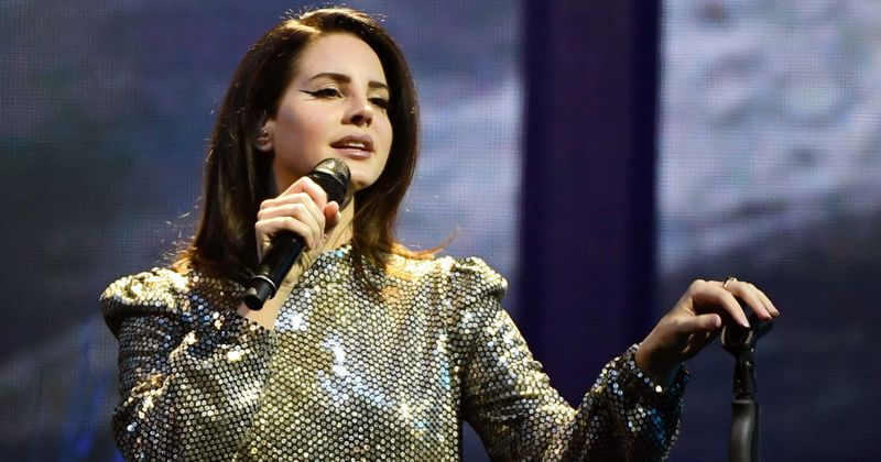 Lana Del Rey adds FKA Twigs to controversial rant about female artists, says 'spiteful comments' won't stop her
