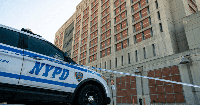 #JamelFloyd trends after black inmate is pepper-sprayed to death in New York prison