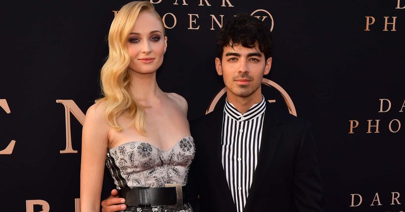 Joe Jonas and Sophie Turner join Black Lives Matter protest, proud fans say 'world needs more people like you'