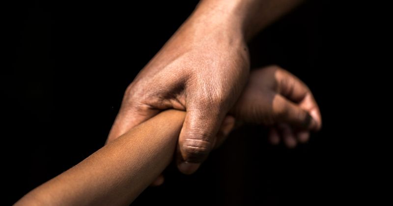 Mother sold little daughters, aged 7 and 8, to pedophile and watched as he raped them several times in his car
