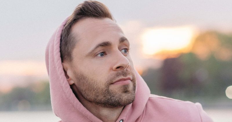 Francois Klark drops stunning ASL video for 'Always' from the soundtrack of Netflix's 'Feel The Beat'