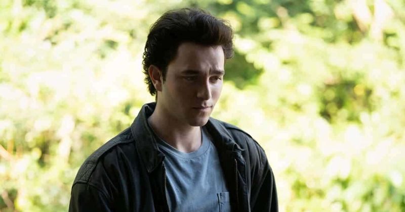 'Stargirl' Episode 6: The CW show uses recurring trope of bad parenting and lonely childhoods to further story