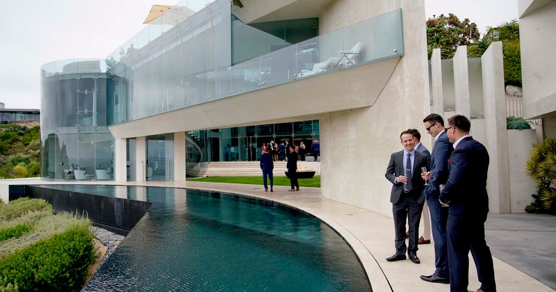 'Million Dollar Listing Los Angeles': Tracy Tutor's home and other luxurious mansions make fans 'feel poor'