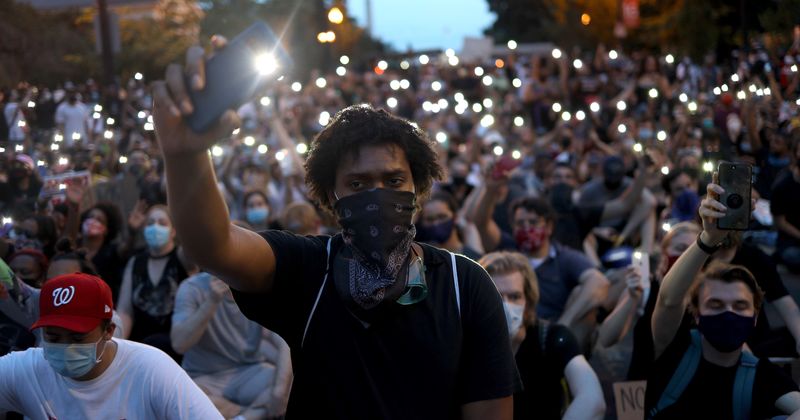 Black people three times more likely to be killed than white people during contact with US police, finds study